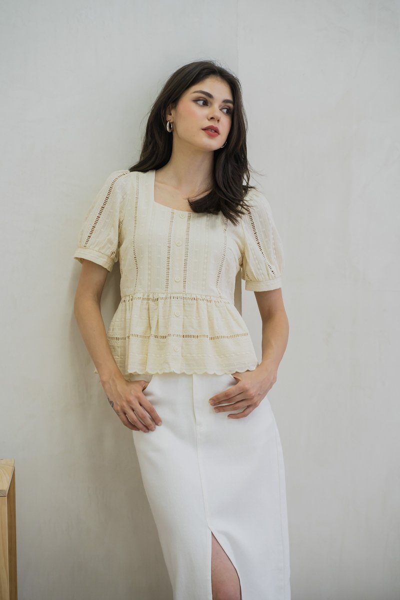 Alexa Eyelet Button Top In Cream (XS)