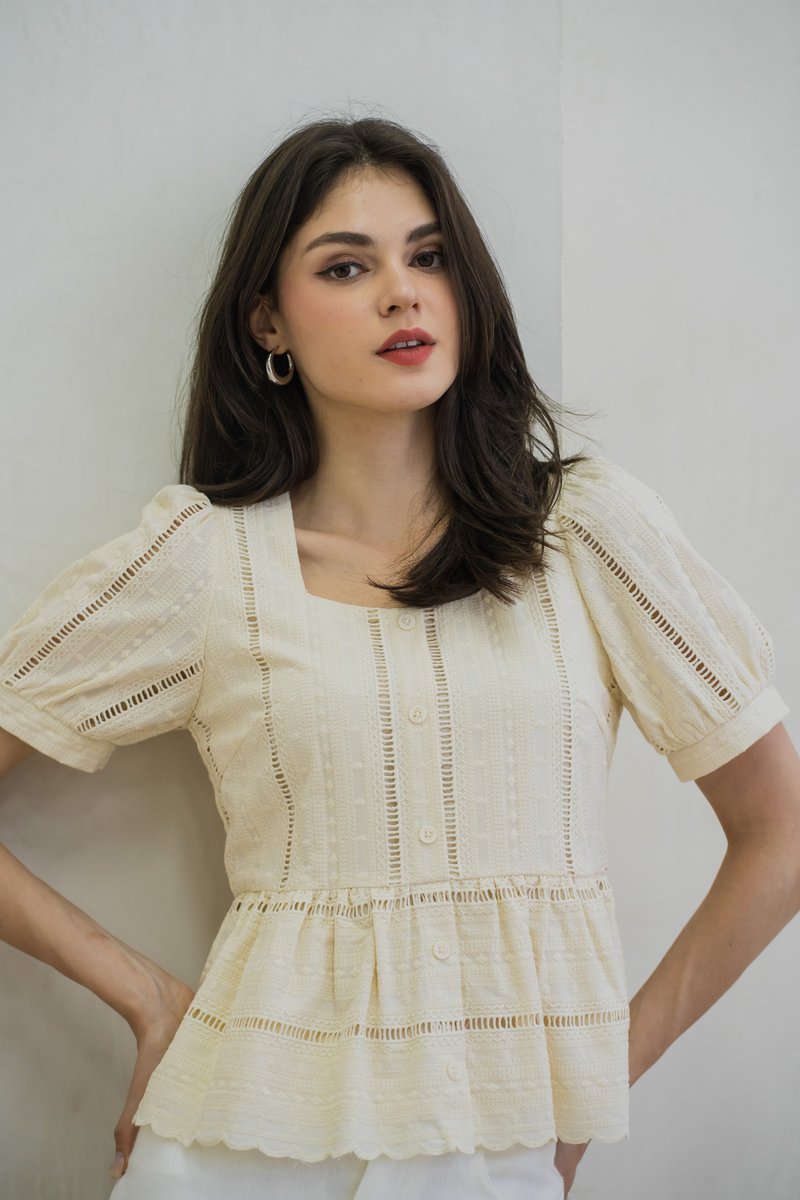 Alexa Eyelet Button Top In Cream (XS)
