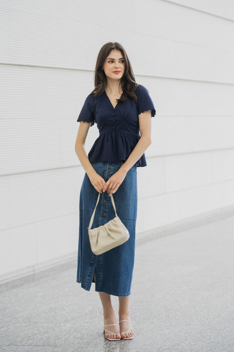 Layana Button Empire Babydoll Top In Navy (XS)