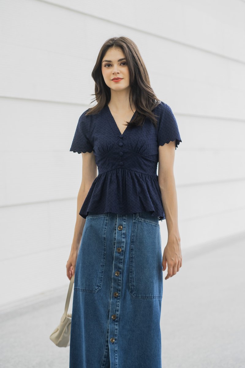 Layana Button Empire Babydoll Top In Navy (XS)