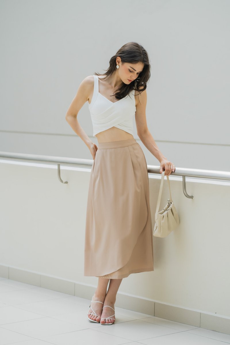 Bora Overlap Midi Skirt In Khaki(L)