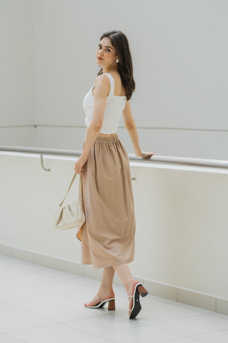 Bora Overlap Midi Skirt In Khaki(L)