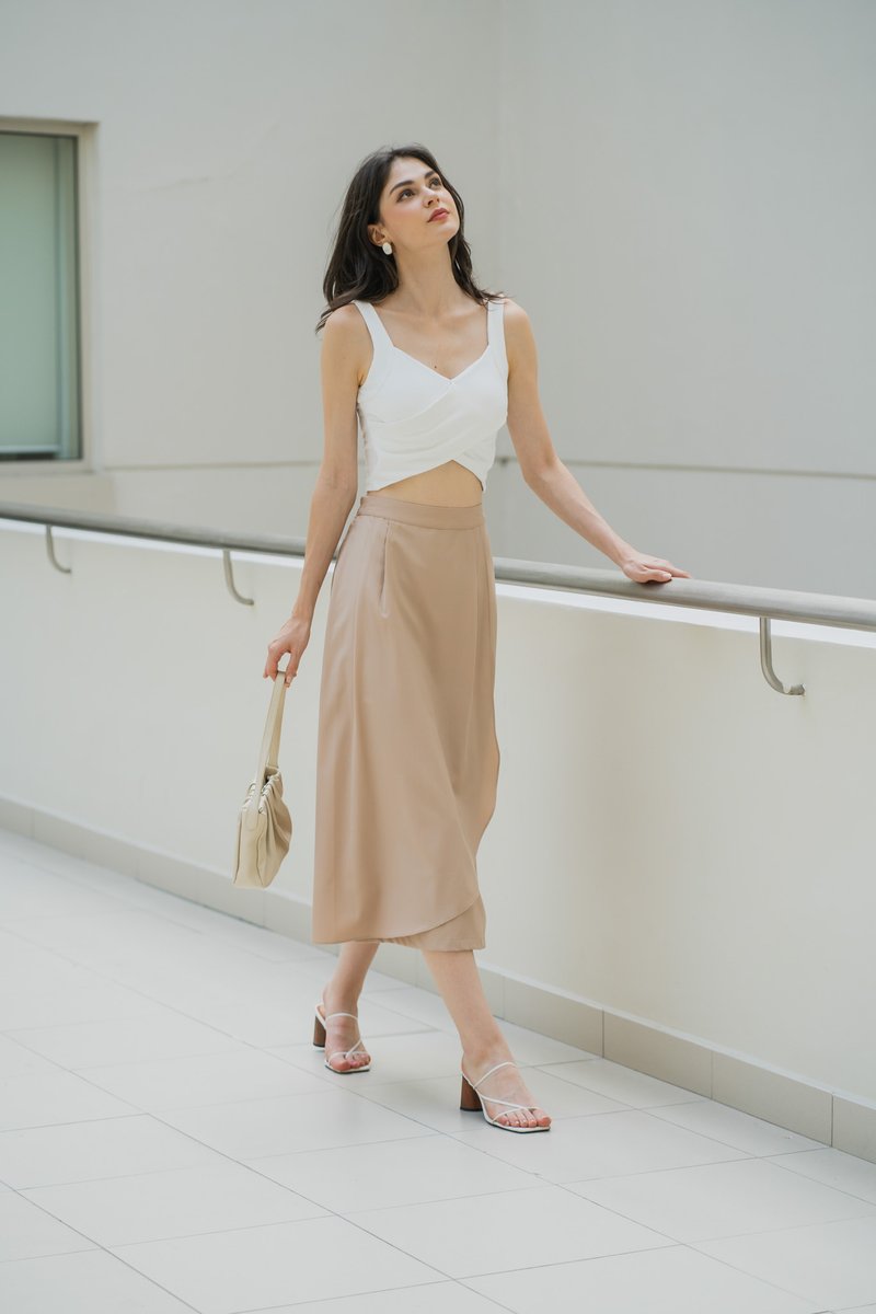 Bora Overlap Midi Skirt In Khaki(L)