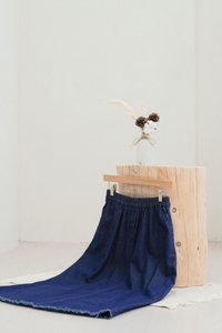 Kristin Elastic Waist Denim Midi Skirt (XS)