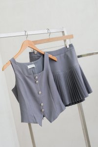 Carelle Pleated Skort In Grey (XS)