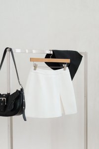 Jenesis Side Slit Skort In White (XS)