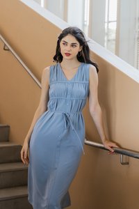 Rory Pleated Button Midi Dress In Blue (XL)