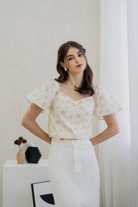 Cheyenne Embroidery Floral Top (XS)