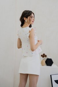 Vivianne Embroidery Hearts Top In White (XS)