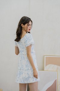 Emerie Porecelain Floral Dress In Blue (XS)