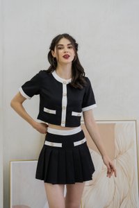 Emberly Clover Pleated Skort In Black (XS)