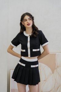 Emberly Clover Pleated Skort In Black (XS)