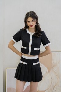 Emberly Clover Pleated Skort In Black (XS)
