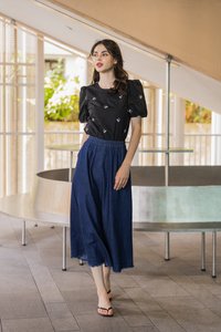 Kristin Elastic Waist Denim Midi Skirt (XS)