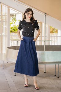 Kristin Elastic Waist Denim Midi Skirt (XS)