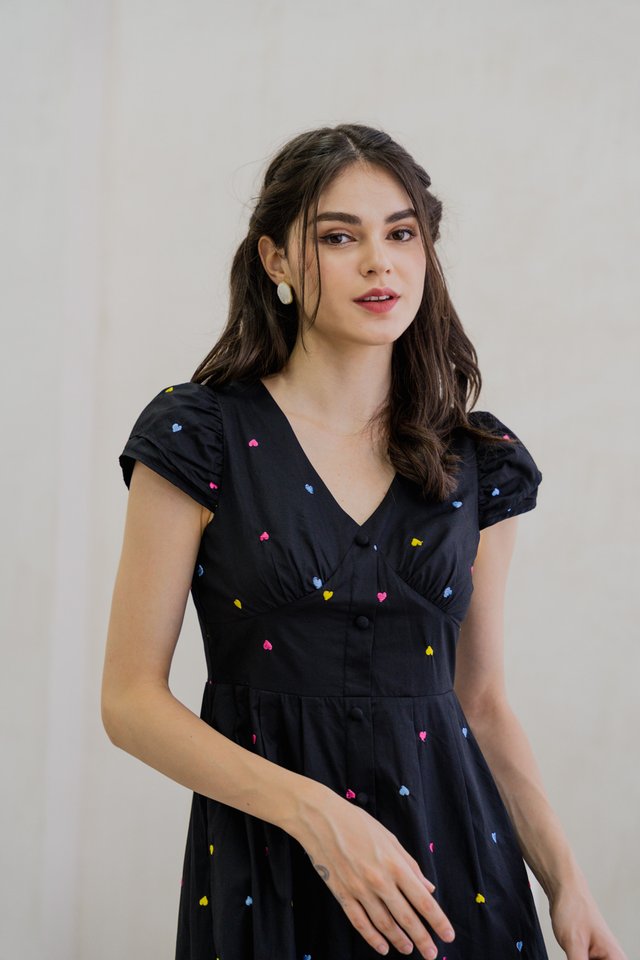 Vivianne Hearts Embroidery Midi Dress In Black (XS)