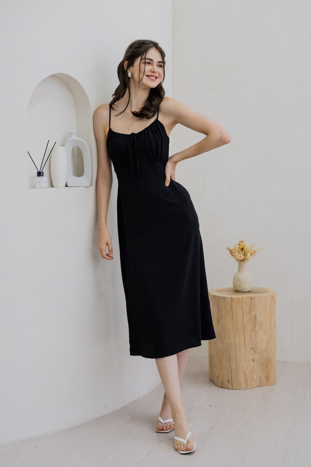 Daena Tie Ribbon Ruched Midi Dress In Black