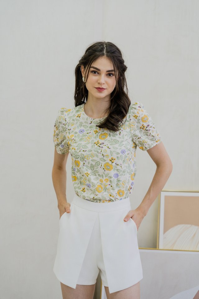 Kiana Overlap Shorts In White