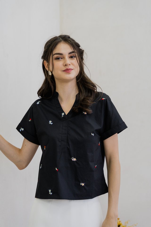 Brynn Mini Floral Embroidery Top In Black