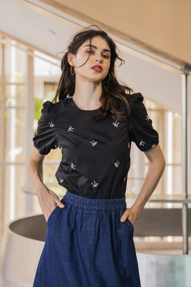 Kaiya Embroidered Ribbon Top In Black