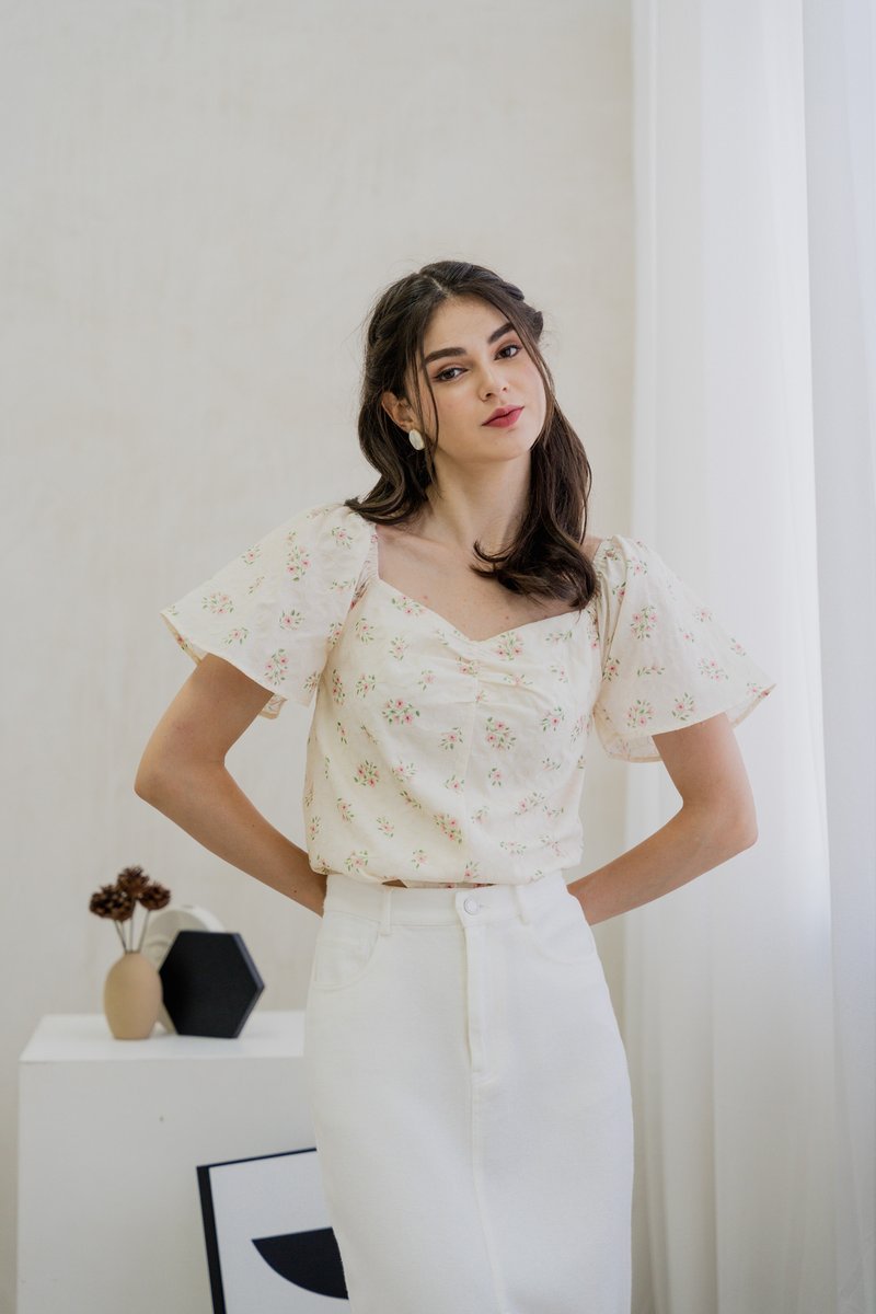 Cheyenne Embroidery Floral Top (XS)