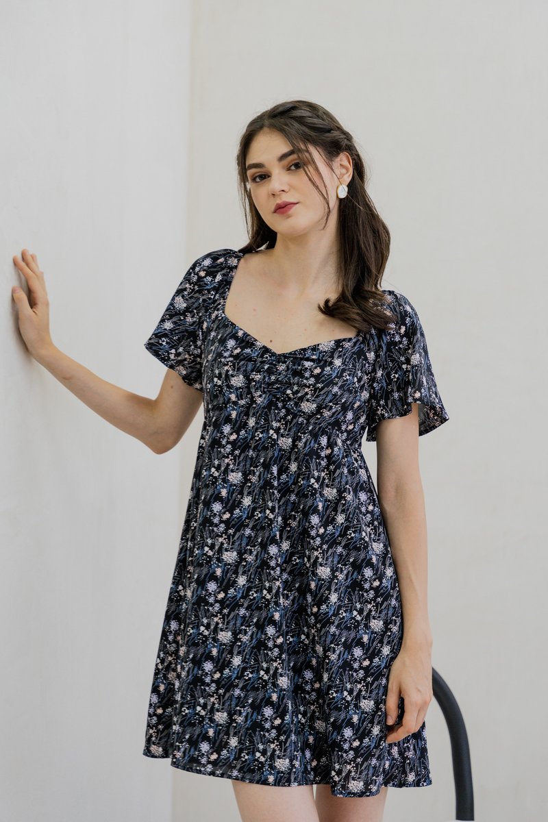 Cerese Printed Sweetheart Dress In Black (XS)