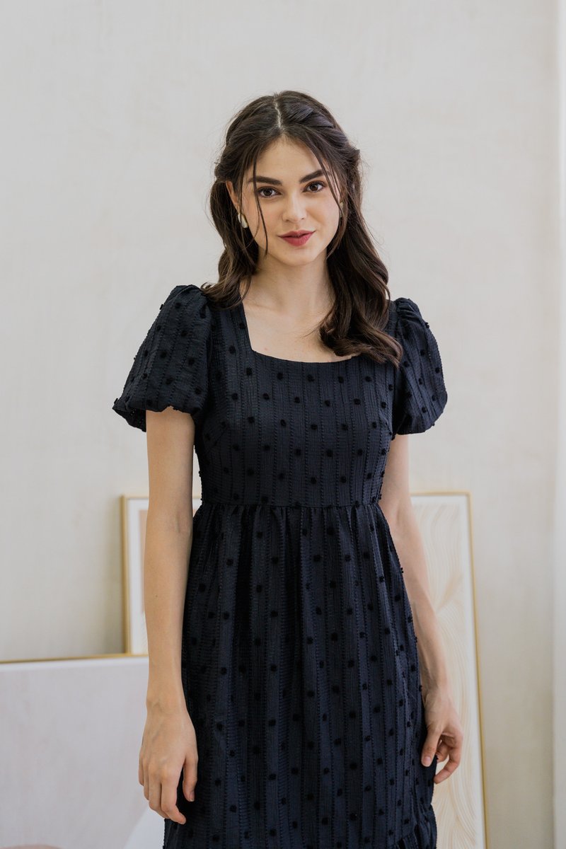 Clea Textured Swiss Dots Midi Dress In Black (XS)
