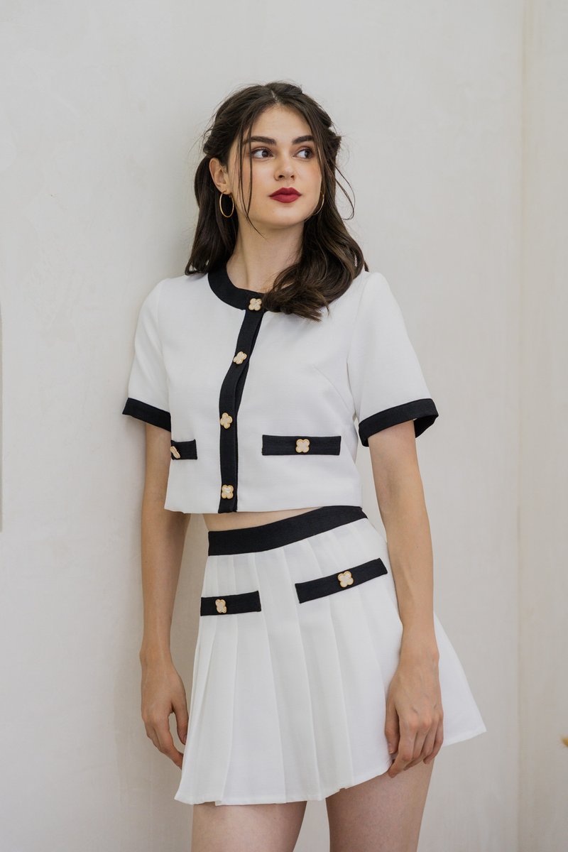 Emberly Clover Pleated Skort In White