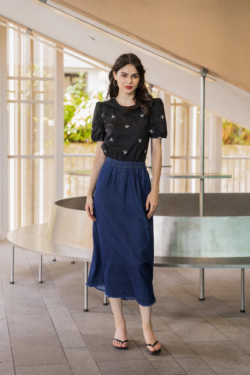 Kristin Elastic Waist Denim Midi Skirt (XS)