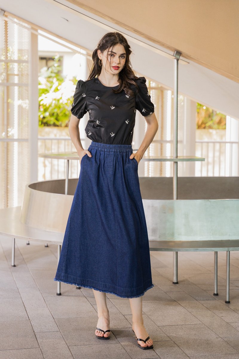 Kristin Elastic Waist Denim Midi Skirt (XS)