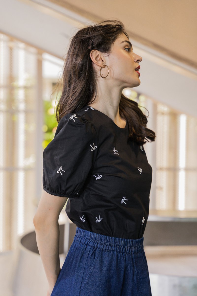 Kaiya Embroidered Ribbon Top In Black (XS)