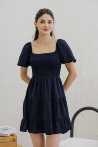 Sersha Smocked Tier Dress In Navy (XS)