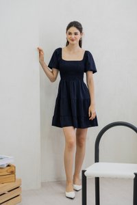 Sersha Smocked Tier Dress In Navy (XS)
