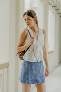 Audrina Eyelet Ribbon Top In White (XL)