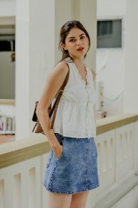 Audrina Eyelet Ribbon Top In White (XL)