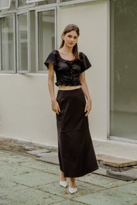 Mina Mermaid Hem Midi Skirt In Black
