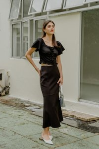 Mina Mermaid Hem Midi Skirt In Black