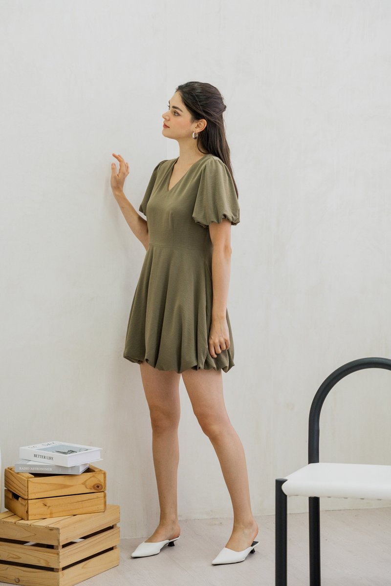 Belva Bubble Hem Dress In Olive (XS)