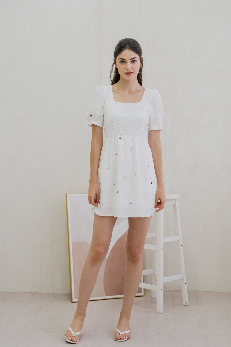 Brynn Mini Floral Embroidery Eyelet Dress In White (XS)