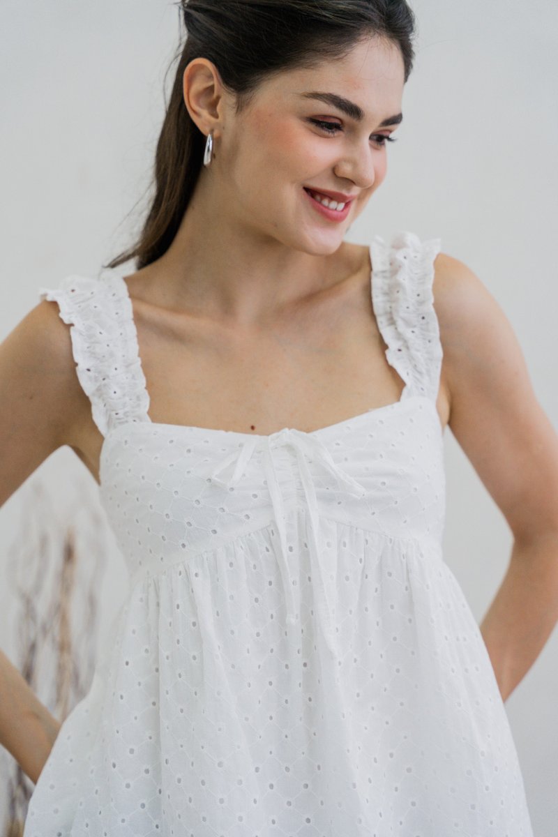Crishelle Eyelet Ribbon Top In White (XL)