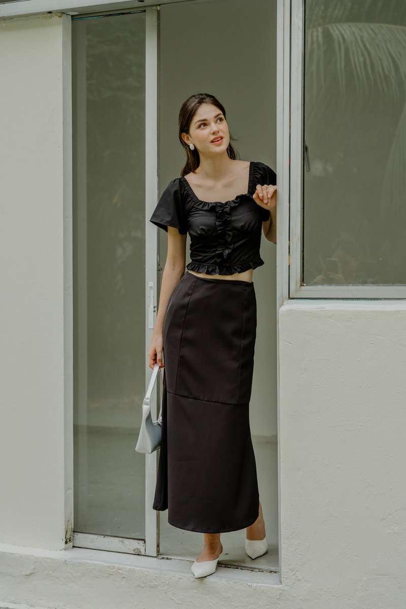 Mina Mermaid Hem Midi Skirt In Black