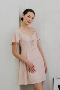 Gracie Textured Tiered Dress In Pink (XS)