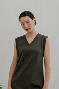 Cassidi Capped Sleeve Basic Dress In Olive (XXL)