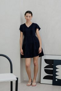 Vivi Pleated Tiered Dress In Navy (XS)