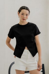 Rae Side Ruched Top In Black (XS)