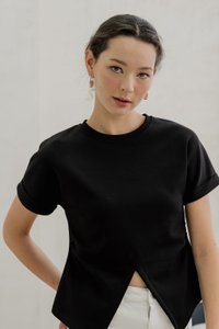 Rae Side Ruched Top In Black (XS)