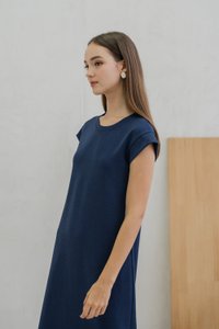 Braelynn Basic Midi Dress In Navy (XS)