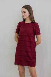 Larissa Eyelet Shift Dress In Wine (XS)