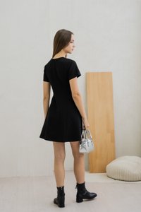 Carmen Panelled Dress In Black (XS)