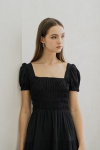 Shyla Smocked Tiered Maxi Dress In Black (XS)